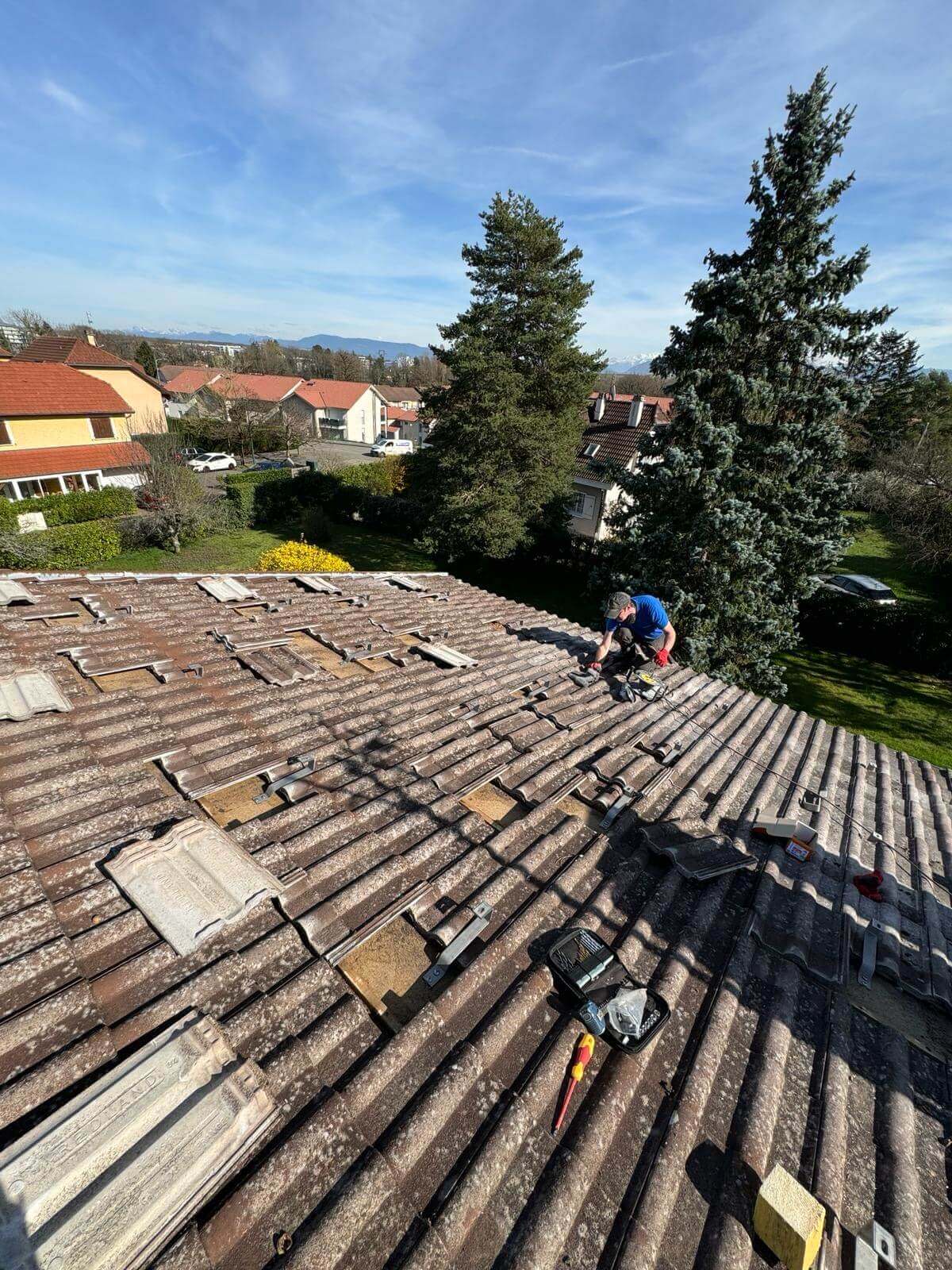 Nos Réalisations - panneaux solaires - solaire & lumière - 2 nos installations de panneaux solaires et d'électricité générale