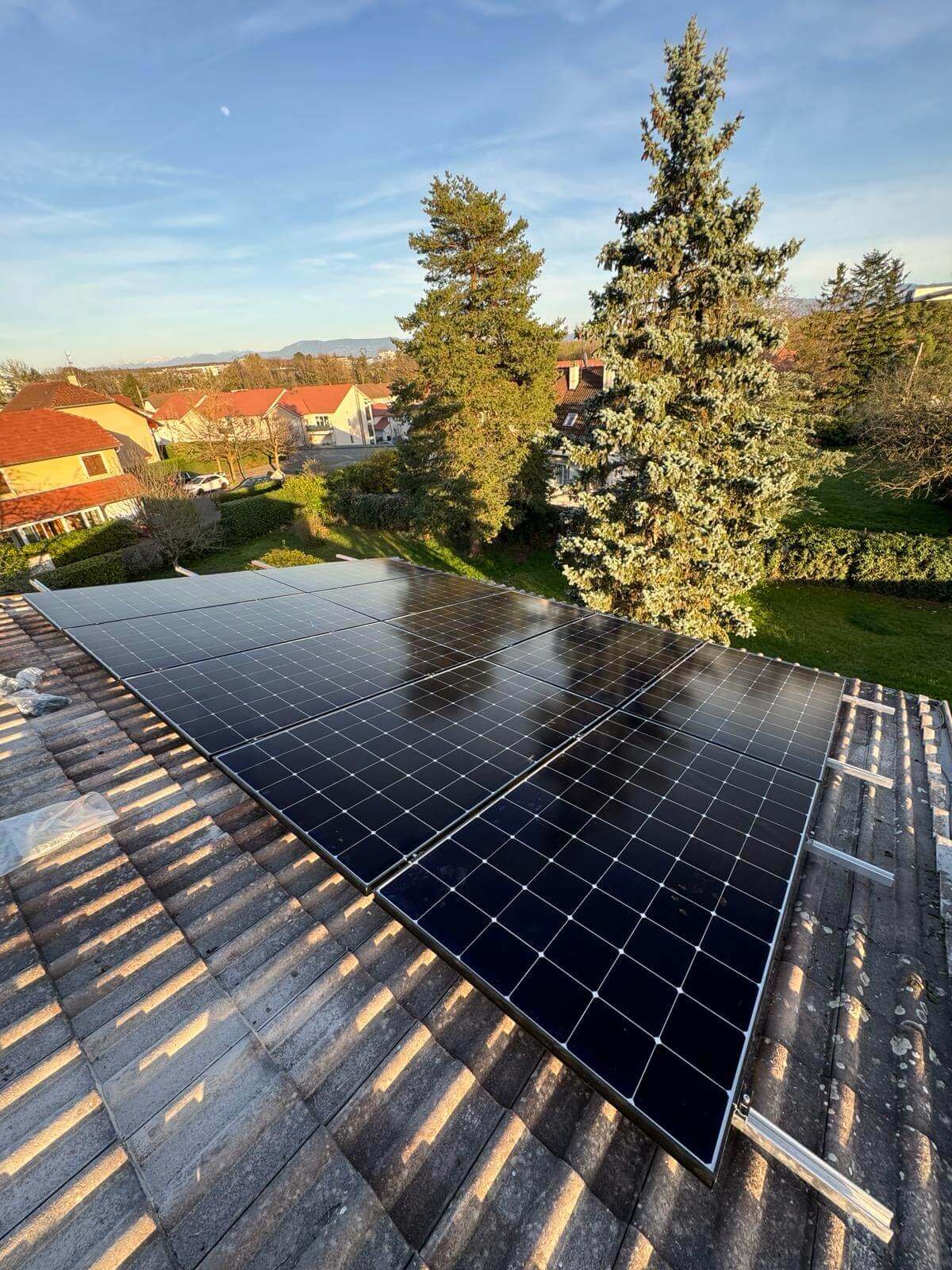 Nos Réalisations - panneaux solaires - solaire & lumière - 4 Nos Réalisations - panneaux solaires - solaire & lumière - 3<br />